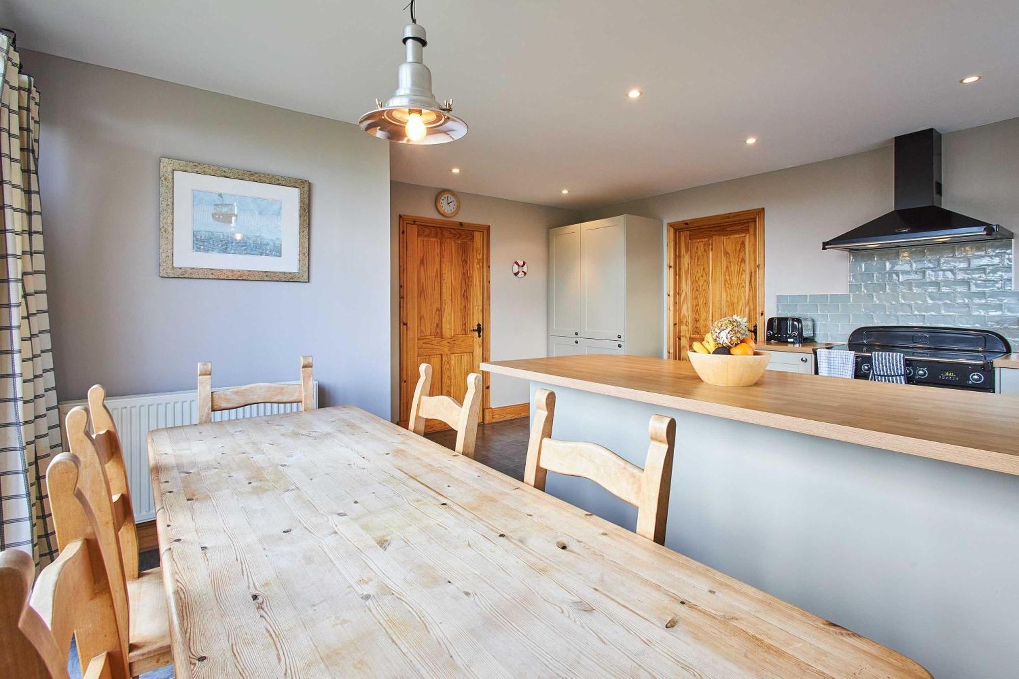 Host & - The Coach House * Beal